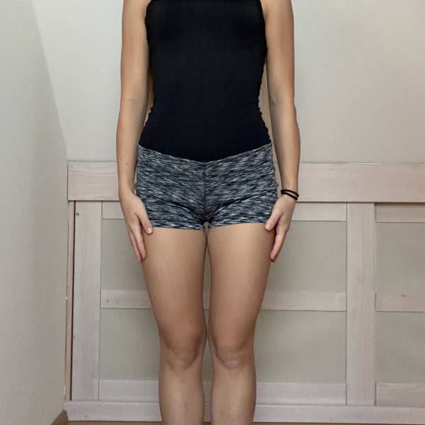 modelka s ID 0402HPU6U7 p018