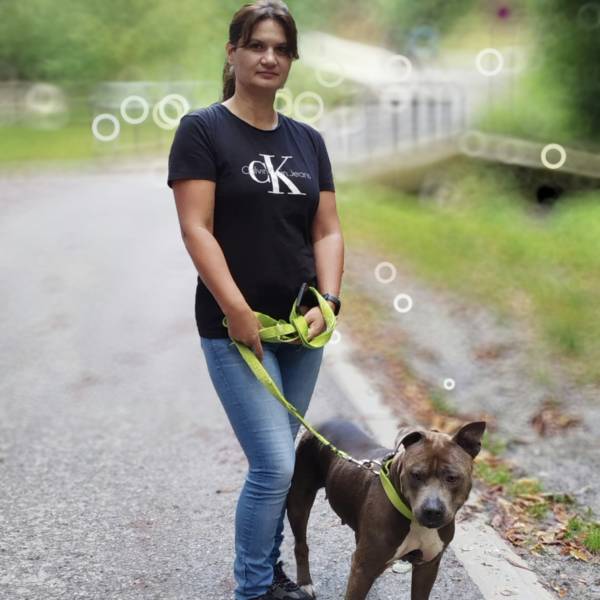 modelka s ID 0402HUVJRW p018