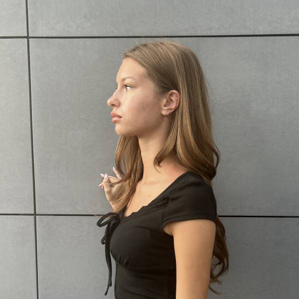 modelka s ID 0402IZA5FN p019