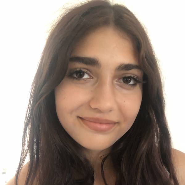 modelka s ID 0402J5XI7Y p017