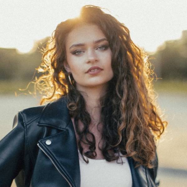 modelka s ID 0402JANGPV p016