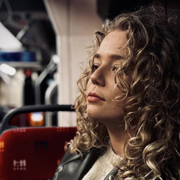 modelka s ID 0402JBIH1X p018