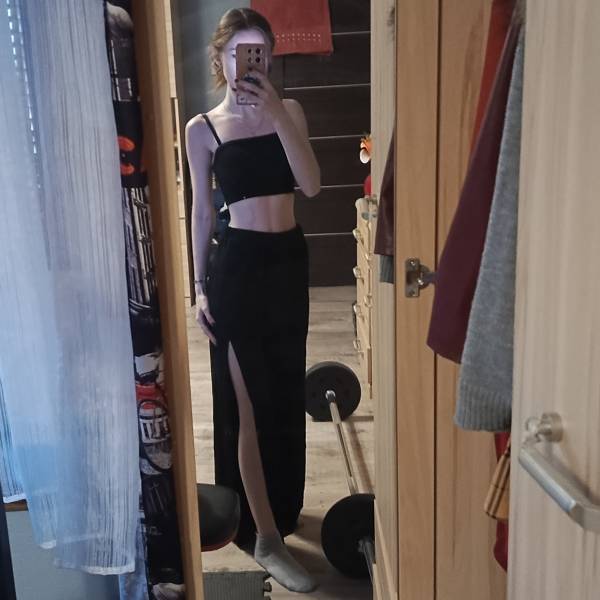 modelka s ID 0402JLBTLK p018