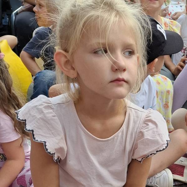 modelka s ID 0402JWAO3U p016