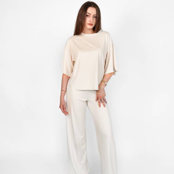 modelka s ID 0402KDEZIS p018