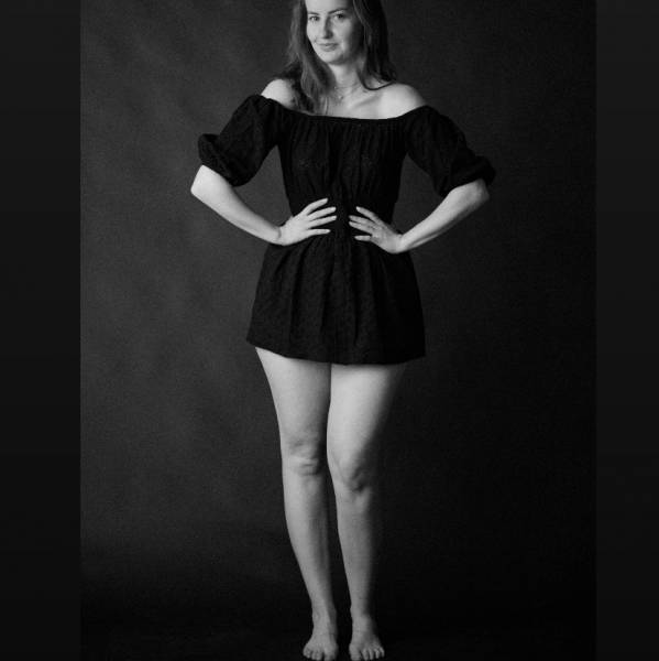 modelka s ID 0402KK7IVJ p018