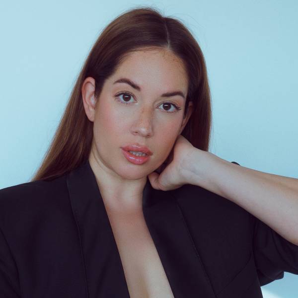 modelka s ID 0402KNQW78 p016