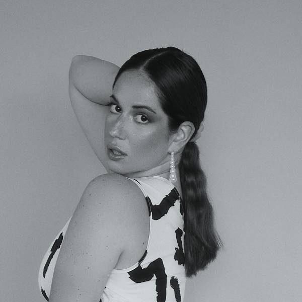 modelka s ID 0402KNQW78 p019