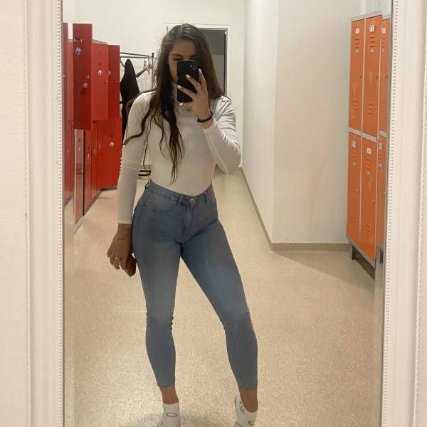 modelka s ID 0402KO5DZ2 p018