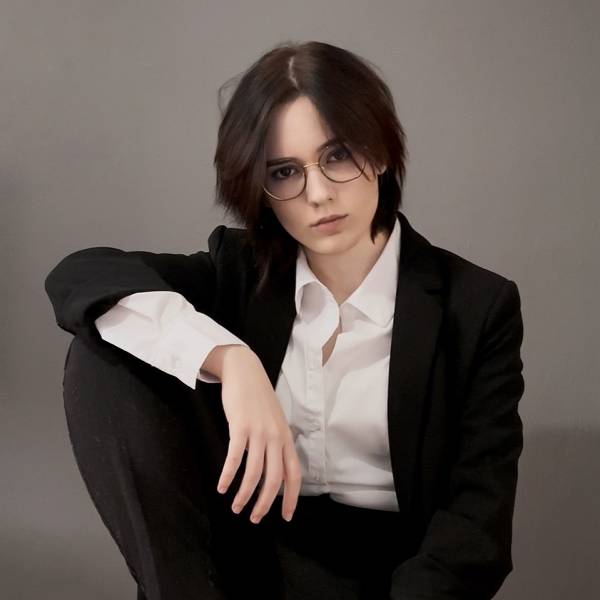 modelka s ID 0402KTUWB3 p016