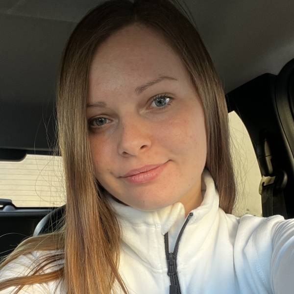 modelka s ID 0402L94MBG p016