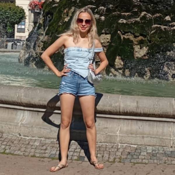 modelka s ID 0402M6EC6K p018