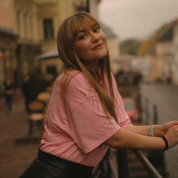 modelka s ID 0402MEHD9U p019