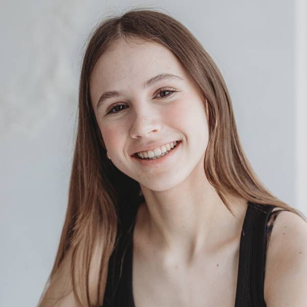 modelka s ID 0402MK9MHF p017