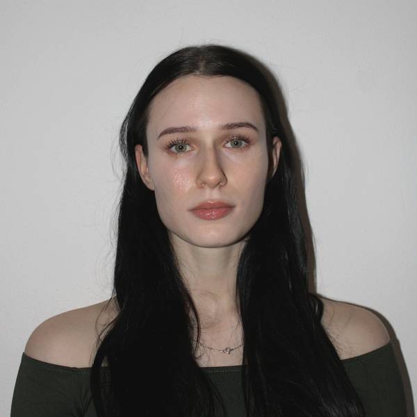 modelka s ID 0402N14HO4 p016