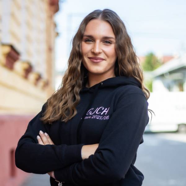 modelka s ID 0402N30JLK p017