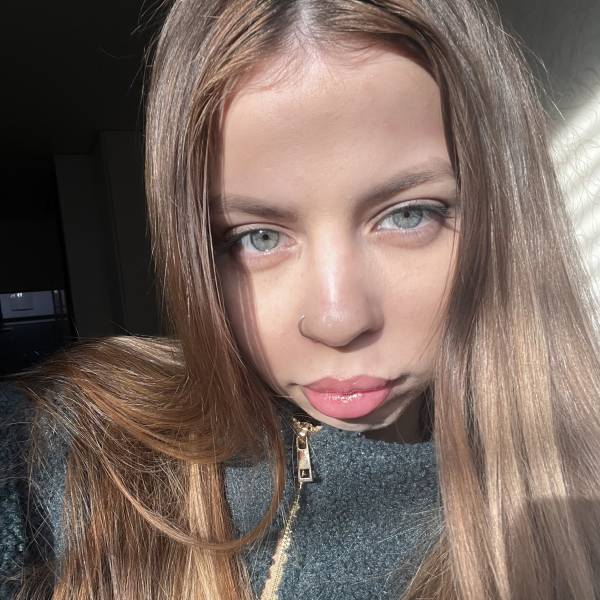 modelka s ID 0402NEGU2R p017