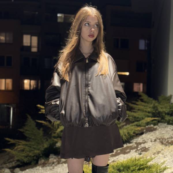 modelka s ID 0402NEGU2R p018