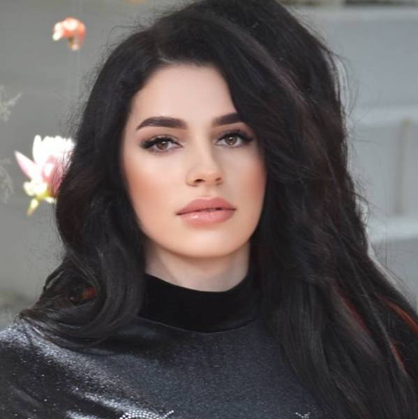 modelka s ID 0402NLJEPI p016