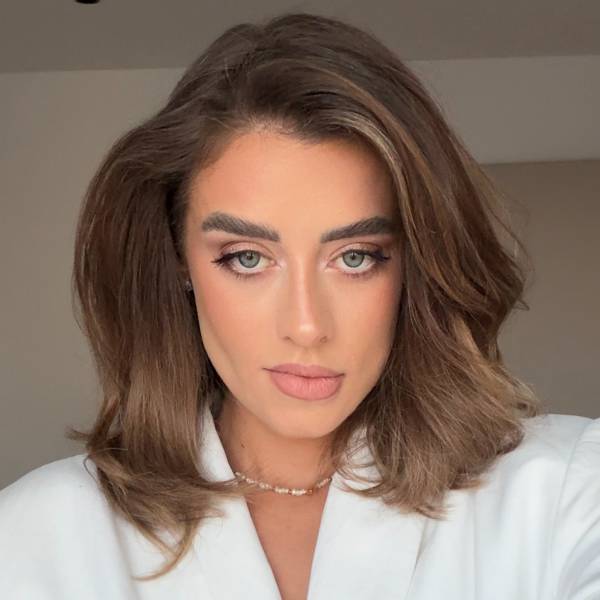 modelka s ID 0402NRUUK6 p016