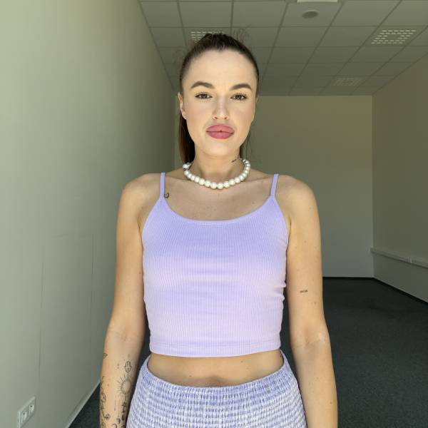 modelka s ID 0402O08UL9 p016