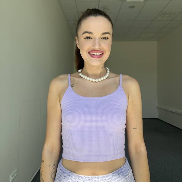 modelka s ID 0402O08UL9 p017