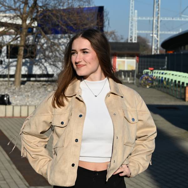 modelka s ID 0402O71629 p019