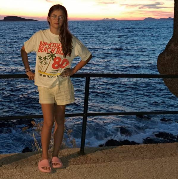 modelka s ID 0402OBN90G p018