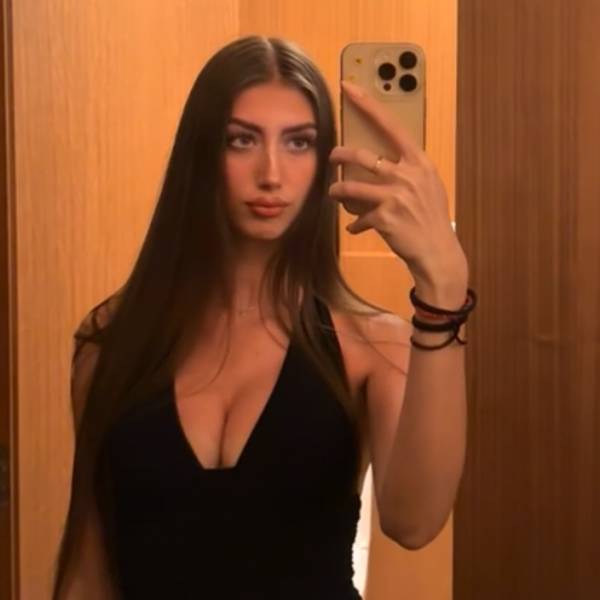 modelka s ID 0402OLJN8C p017