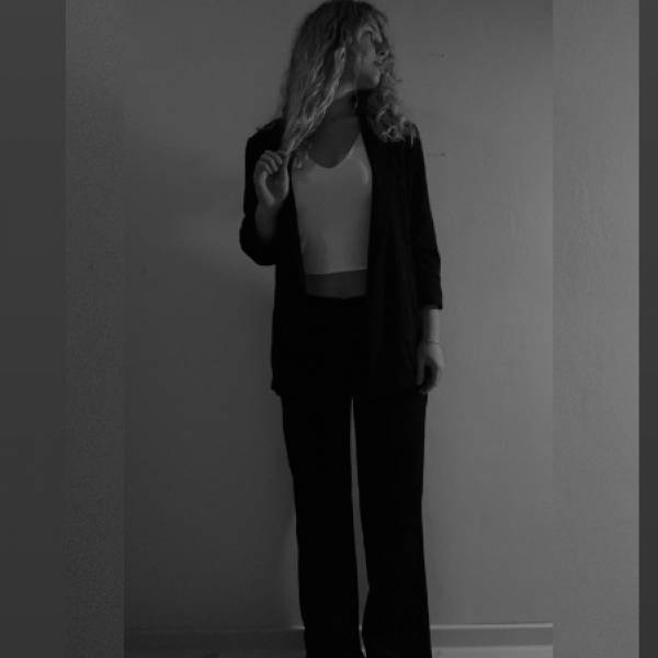 modelka s ID 0402OTHTK8 p018