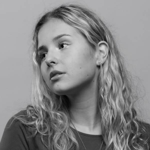 modelka s ID 0402OTHTK8 p019