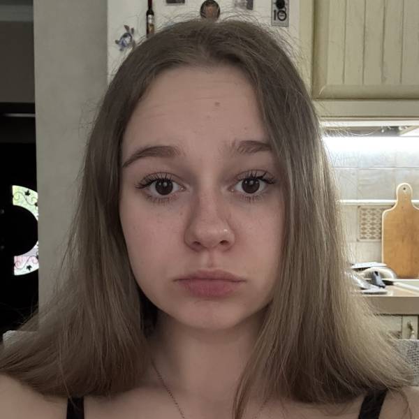 modelka s ID 0402PALYBG p016