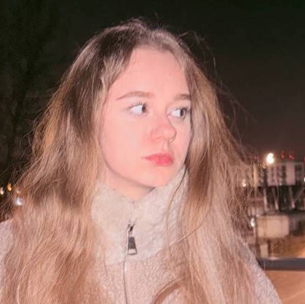 modelka s ID 0402PALYBG p018