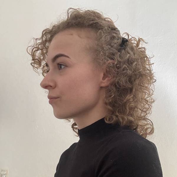 modelka s ID 0402PHQRV8 p019