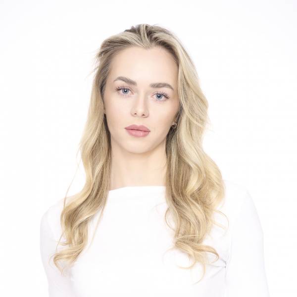 modelka s ID 0402PS1YHE p016