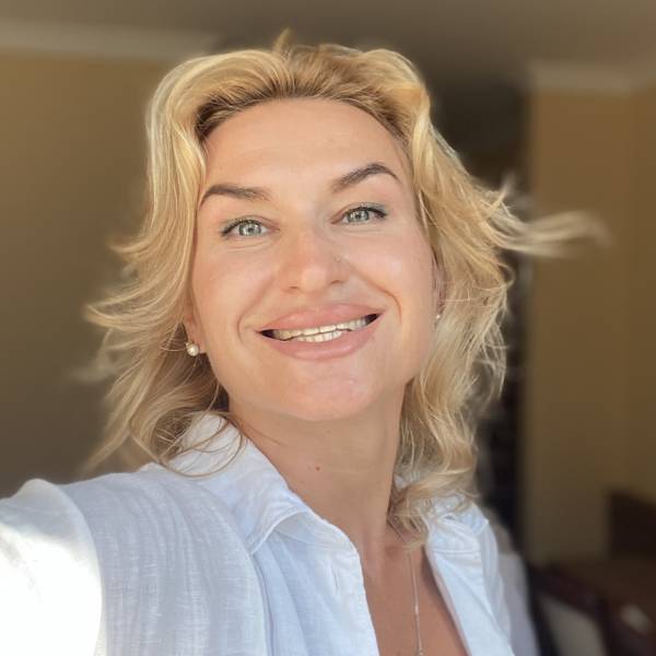 modelka s ID 0402PT6XN8 p016