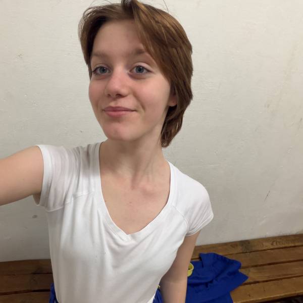 modelka s ID 0402PXPQL3 p017