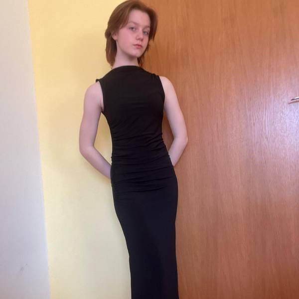 modelka s ID 0402PXPQL3 p018