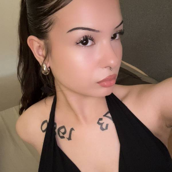 modelka s ID 0402Q73LXE p016