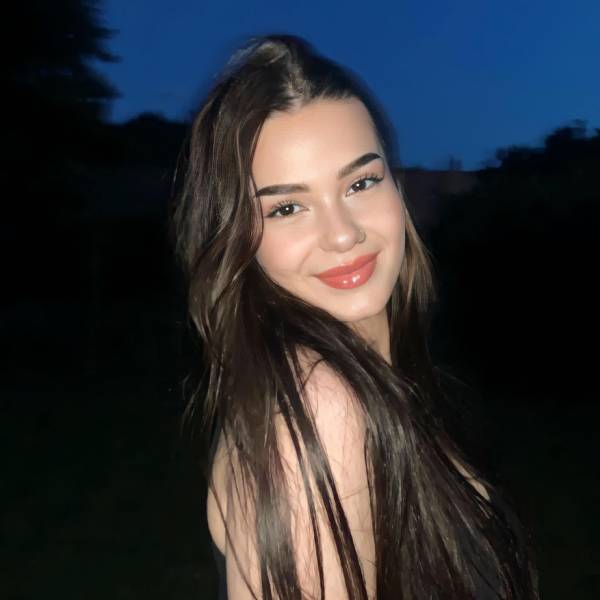 modelka s ID 0402Q73LXE p017