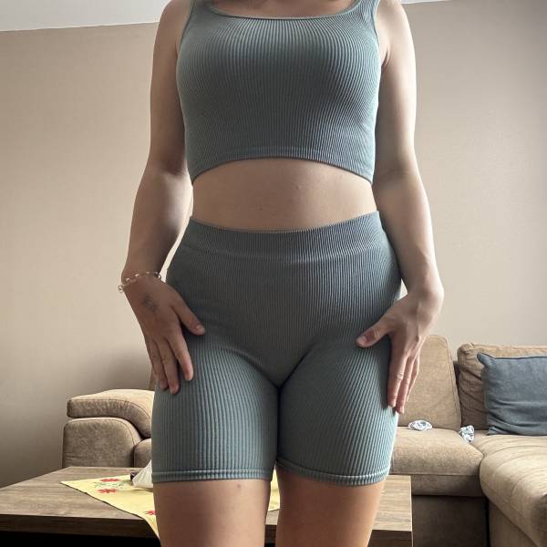 modelka s ID 0402QGFYQX p018