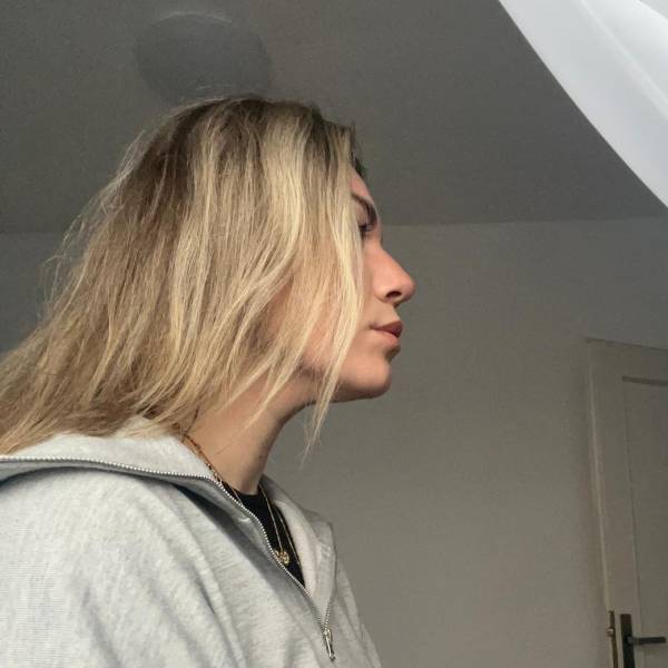 modelka s ID 0402QLKA17 p019