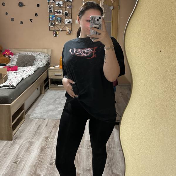 modelka s ID 0402R9NQ21 p018