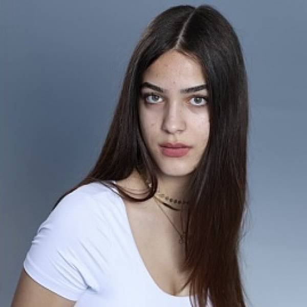 modelka s ID 0402RUCU59 p016