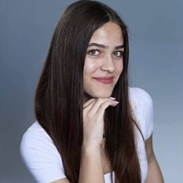 modelka s ID 0402RUCU59 p017