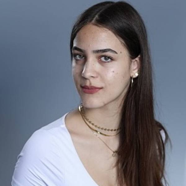 modelka s ID 0402RUCU59 p019