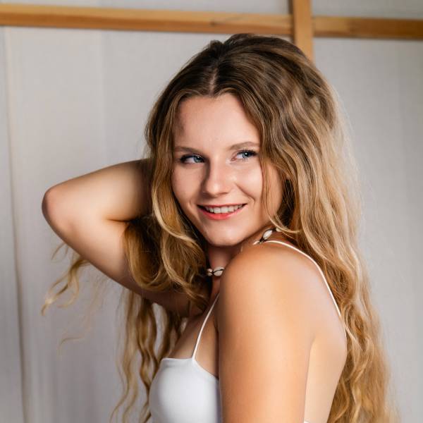 modelka s ID 0402RVPD48 p017