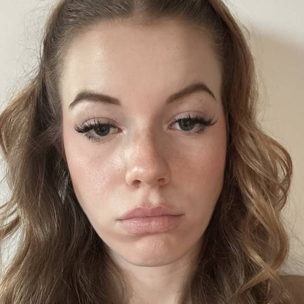 modelka s ID 0402RY2LPT p016