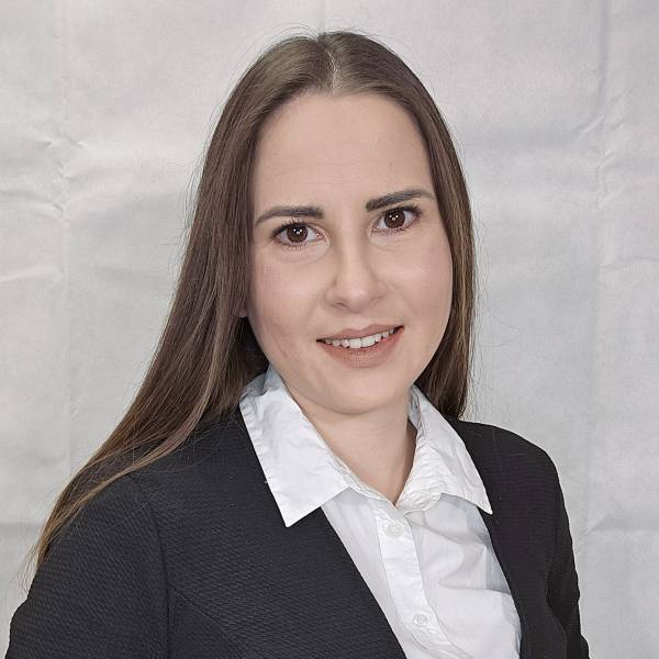 modelka s ID 0402RZSX21 p016