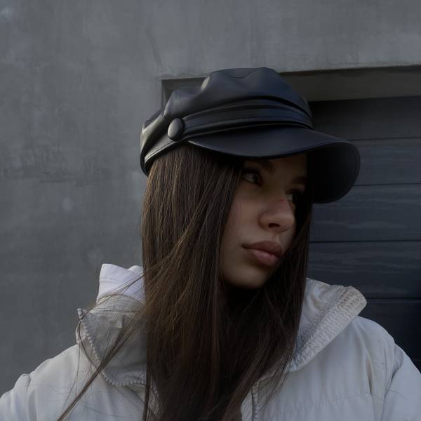 modelka s ID 0402S7OKS9 p019